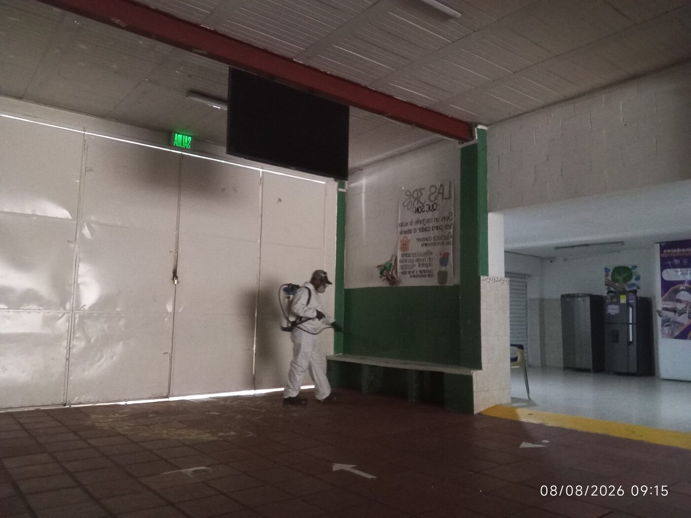Nebulización en la zona de carga de una bodega en Cali