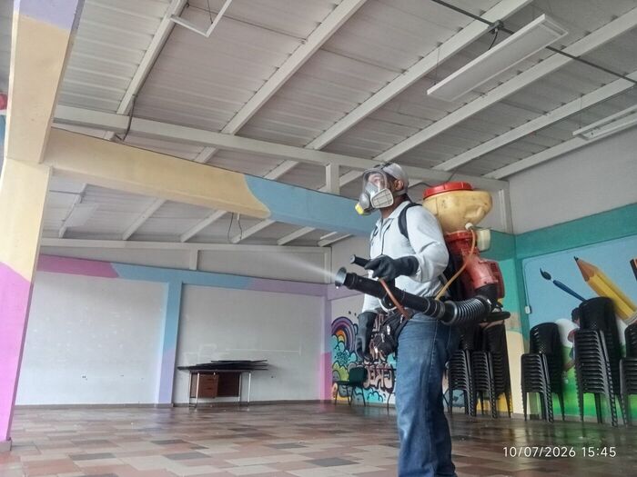 Desinfección del aula de un jardín infantil en Cali